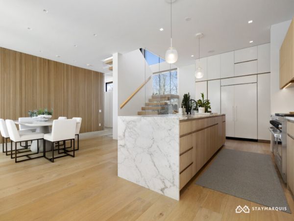 Hamptons Home 1020372