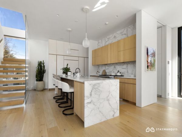 Hamptons Home 1020372
