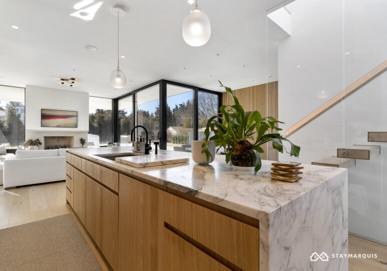 Hamptons Home 1020372