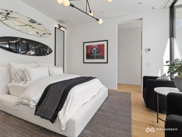 Hamptons Home 1020372