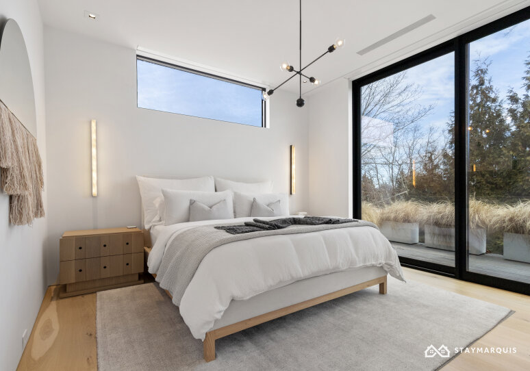 Hamptons Home 1020372