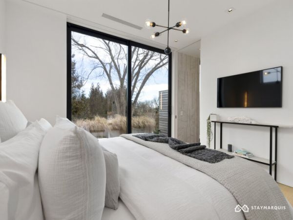 Hamptons Home 1020372