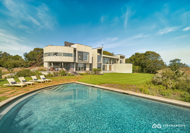 Hamptons Home 1020373
