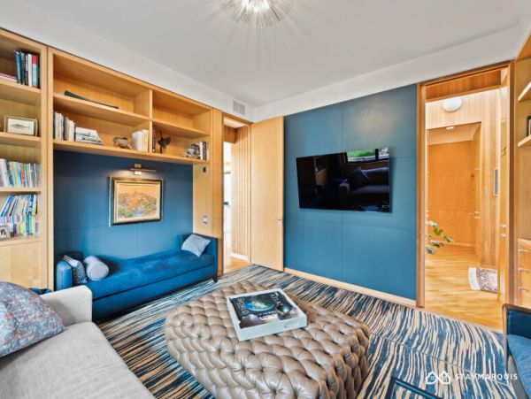 Hamptons Home 1020373