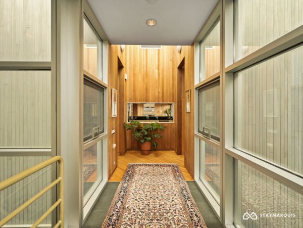 Hamptons Home 1020373