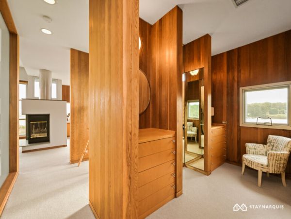 Hamptons Home 1020373