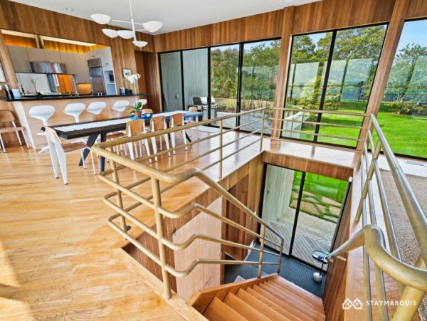 Hamptons Home 1020373