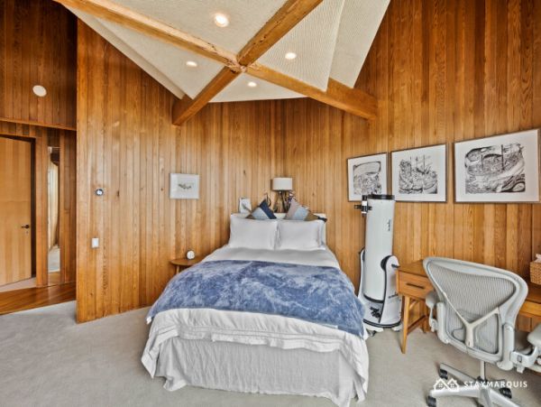 Hamptons Home 1020373