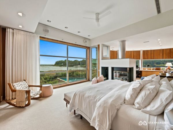 Hamptons Home 1020373