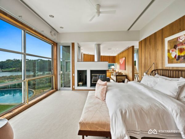 Hamptons Home 1020373