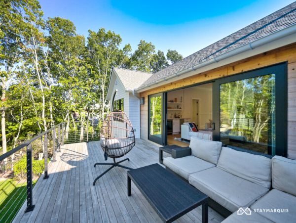 Hamptons Home 1020374