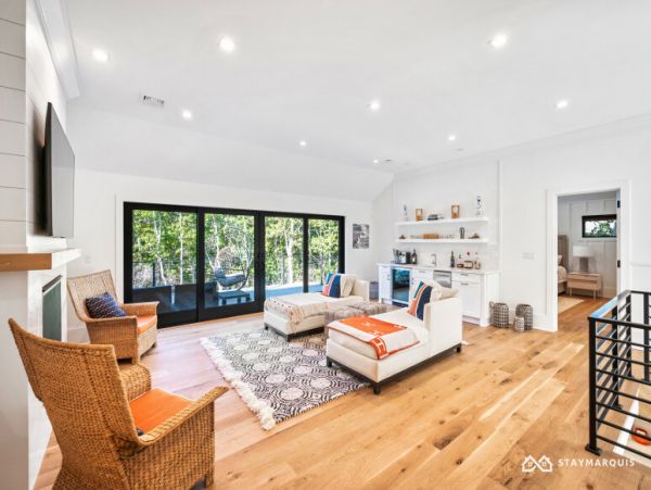 Hamptons Home 1020374