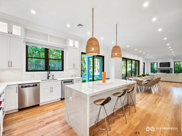 Hamptons Home 1020374