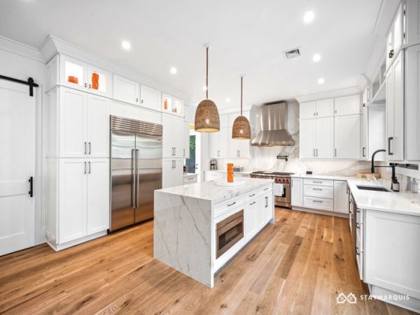 Hamptons Home 1020374