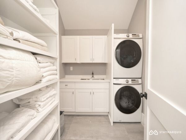 Hamptons Home 1020374
