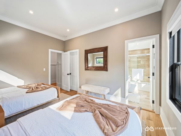Hamptons Home 1020374