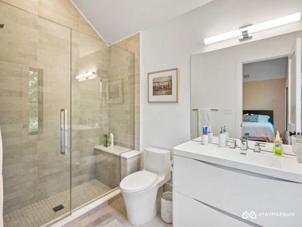 Hamptons Home 1020374