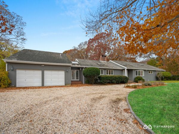 Hamptons Home 1020375