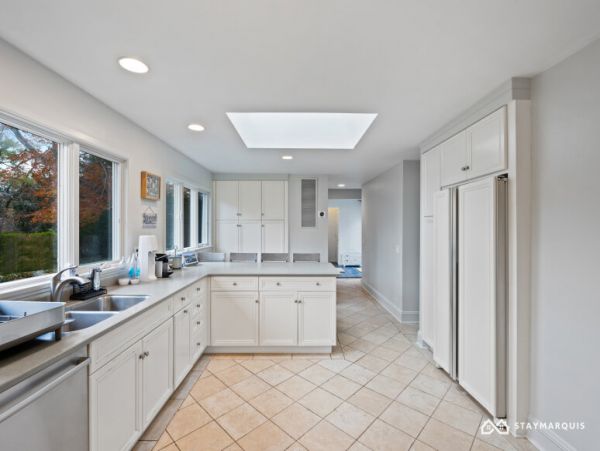 Hamptons Home 1020375
