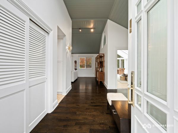 Hamptons Home 1020375