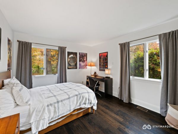 Hamptons Home 1020375