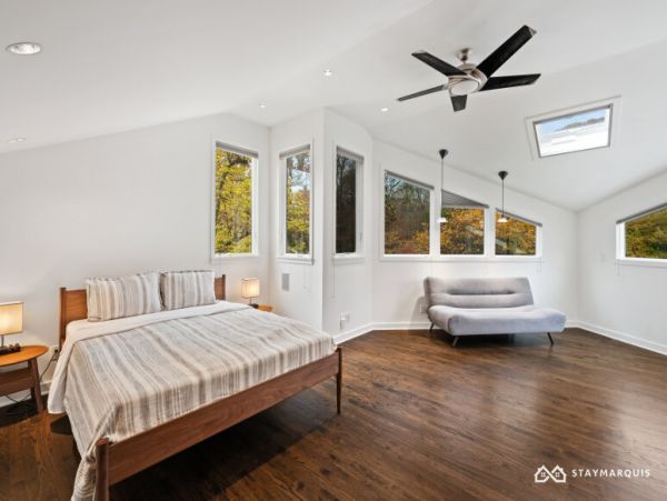 Hamptons Home 1020375