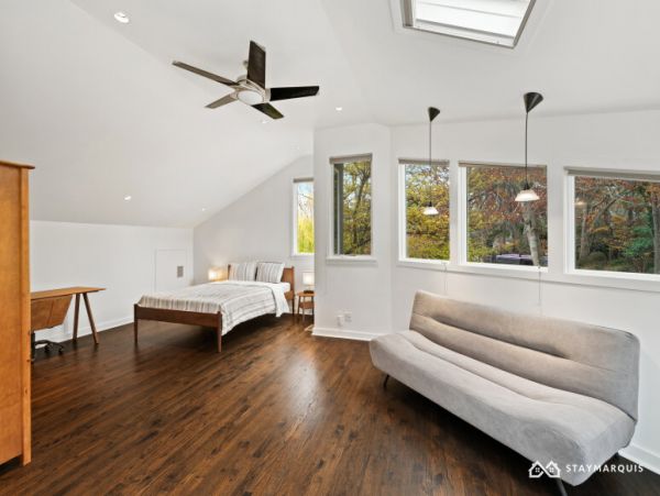 Hamptons Home 1020375