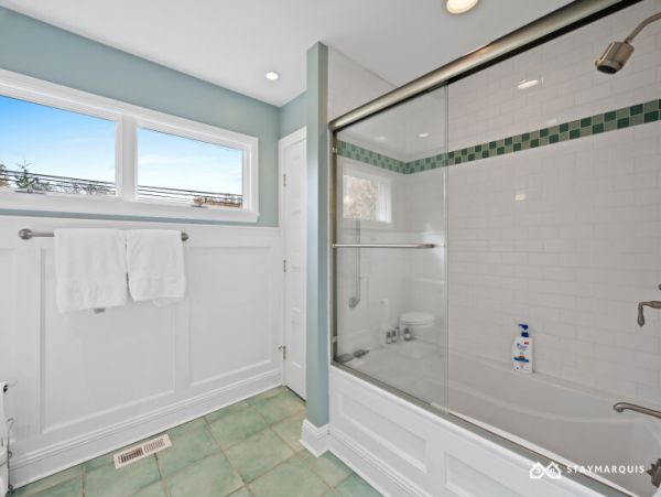 Hamptons Home 1020375
