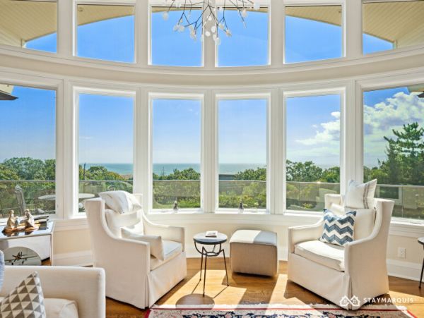 Hamptons Home 1020376