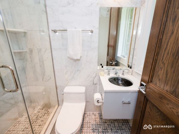 Hamptons Home 1020376
