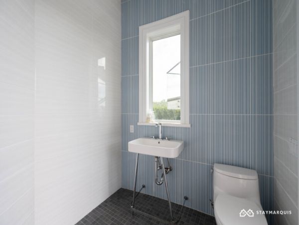 Hamptons Home 1020376