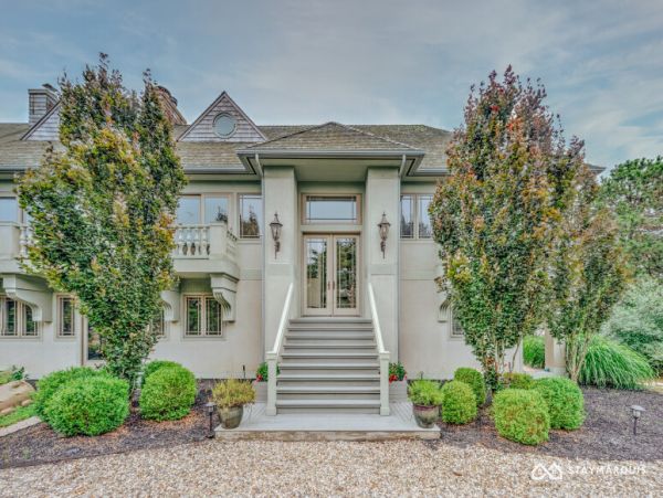 Hamptons Home 1020377
