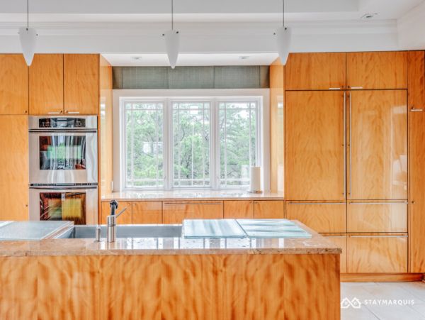 Hamptons Home 1020377