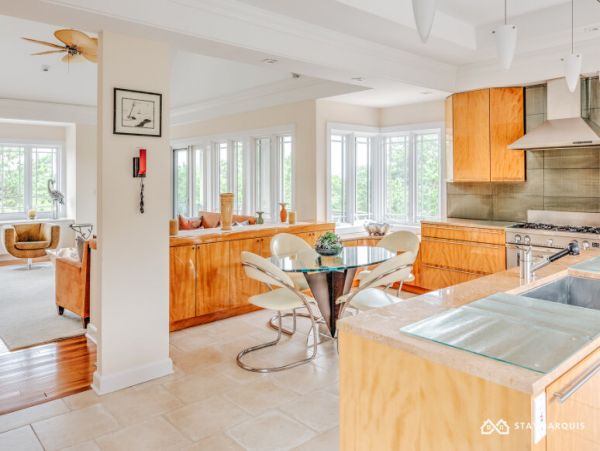 Hamptons Home 1020377