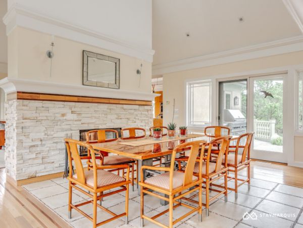Hamptons Home 1020377