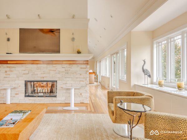 Hamptons Home 1020377