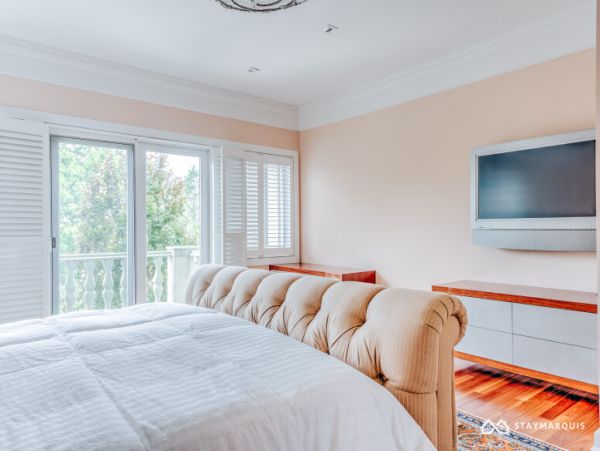 Hamptons Home 1020377