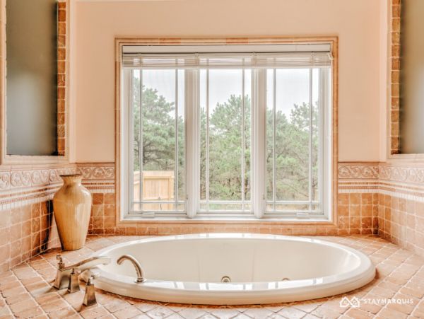 Hamptons Home 1020377