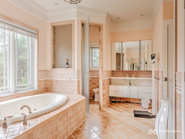 Hamptons Home 1020377