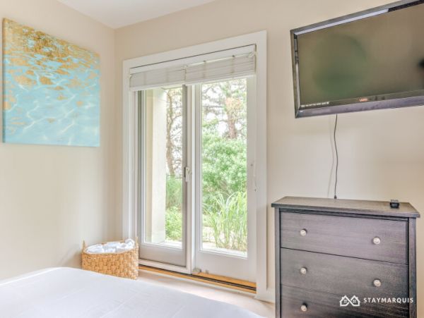 Hamptons Home 1020377
