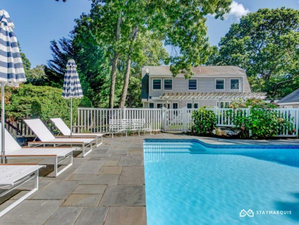 Hamptons Home 1020379