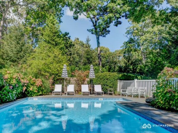 Hamptons Home 1020379