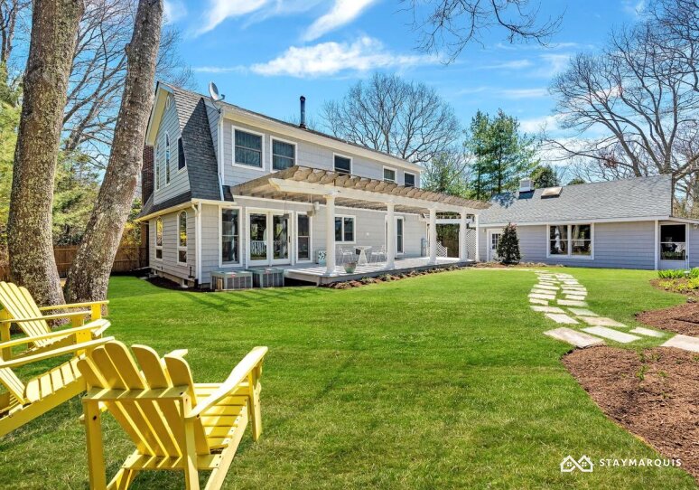 Hamptons Home 1020379