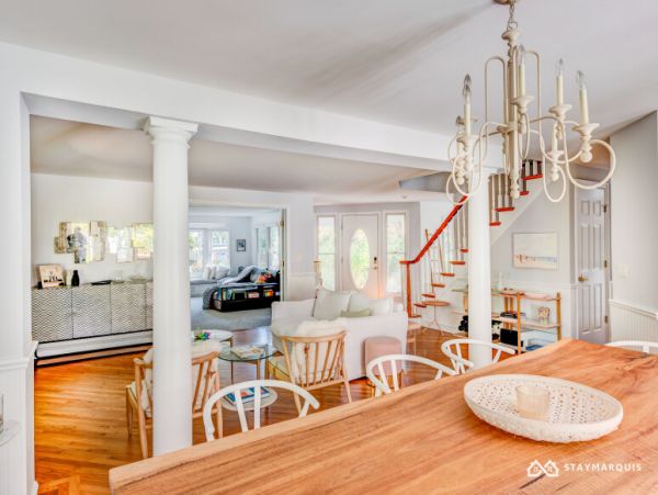 Hamptons Home 1020379