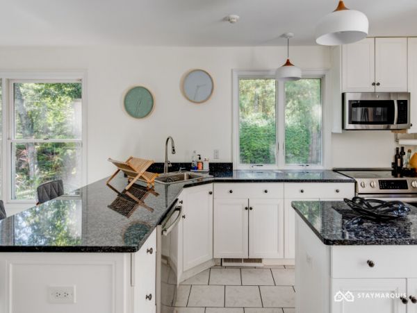 Hamptons Home 1020379