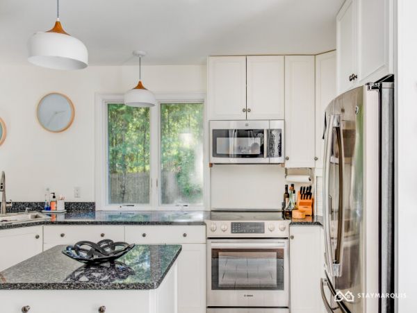 Hamptons Home 1020379