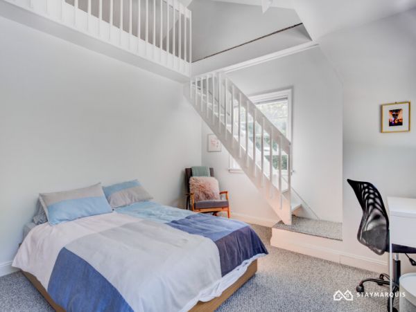 Hamptons Home 1020379