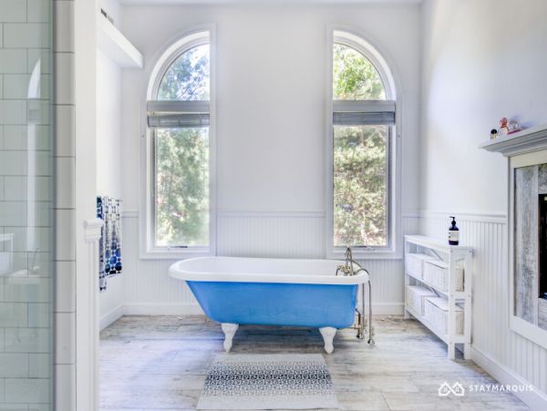Hamptons Home 1020379