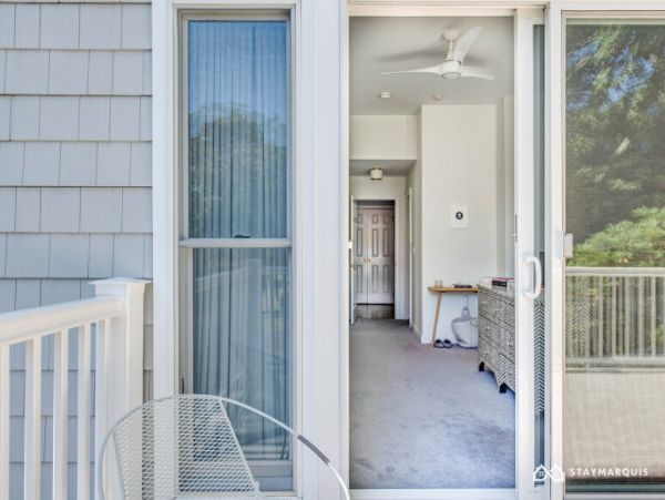 Hamptons Home 1020379