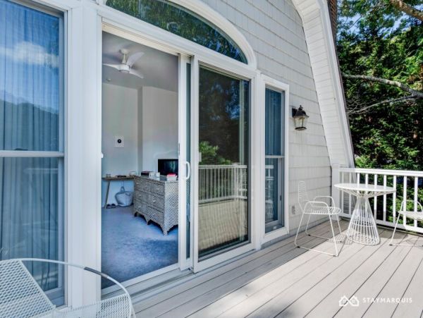 Hamptons Home 1020379
